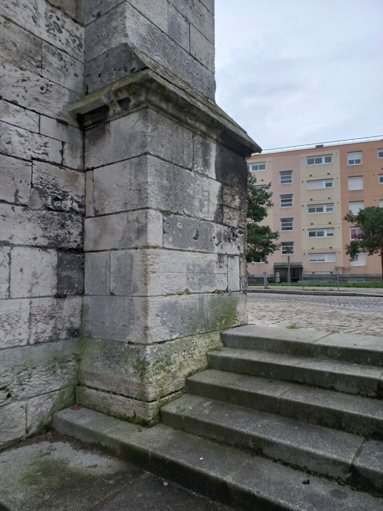 1000049555 Grammont Rouen 1658