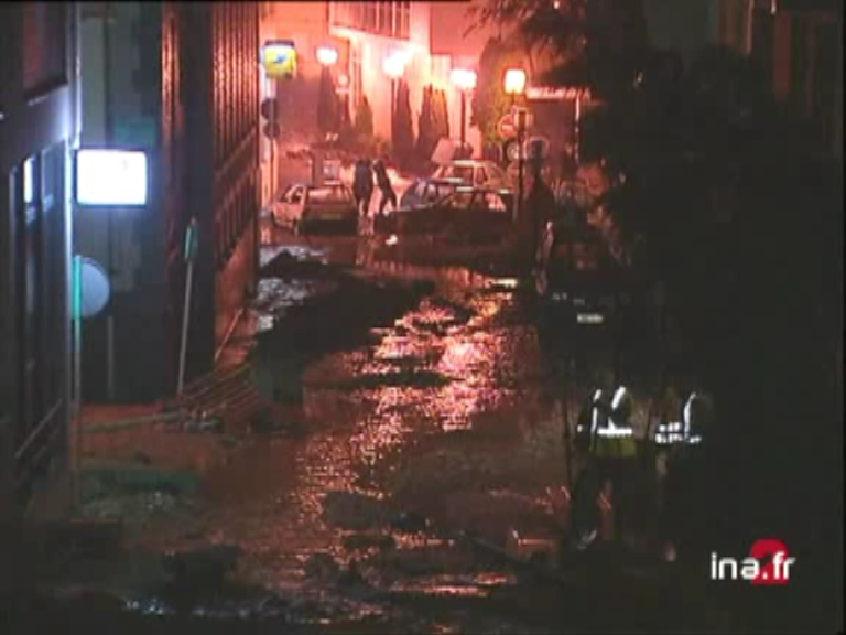 Photo issue d'une vidéo d'archive, du 10 mai 2000 à Barentin (source : INA.fr)