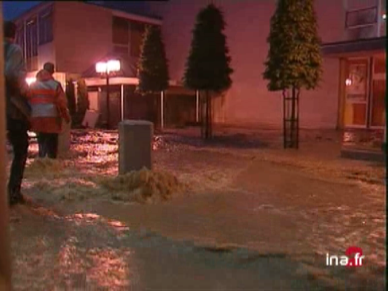 Photo issue d'une vidéo d'archive, du 10 mai 2000 à Barentin (source : INA.fr)