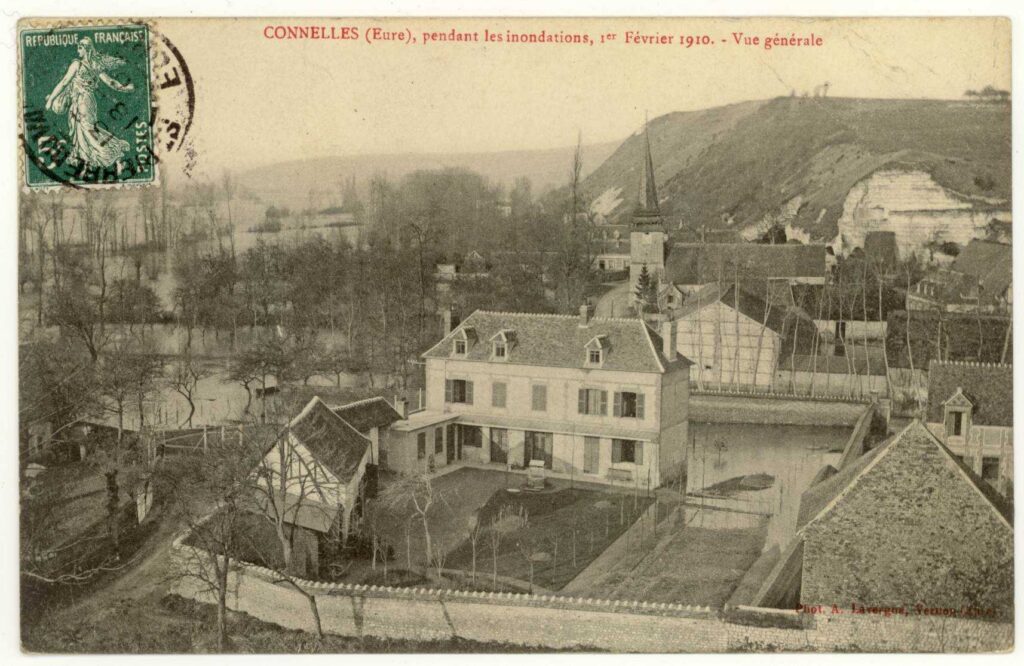 Carte postale 1910. Connelles (27). Source : collection Archives Départementales 27. Vue générale